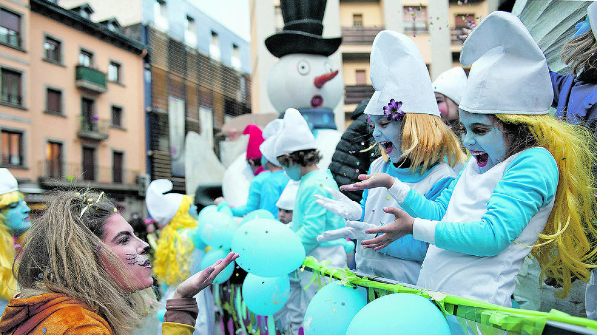 HI HA UN IMPORTANT CALENDARI D'ACTES ARREU DEL PAÍS
