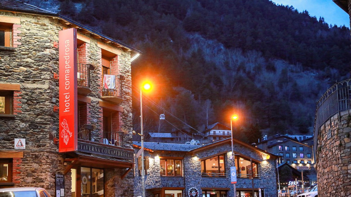 Un dels establiments d'Arinsal que van patir el robatori.