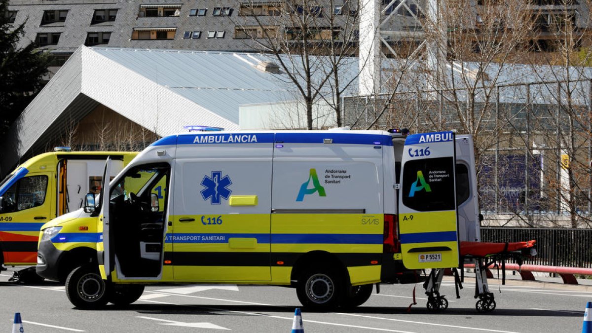Una ambulància d'Andorrana de Transport Sanitari.