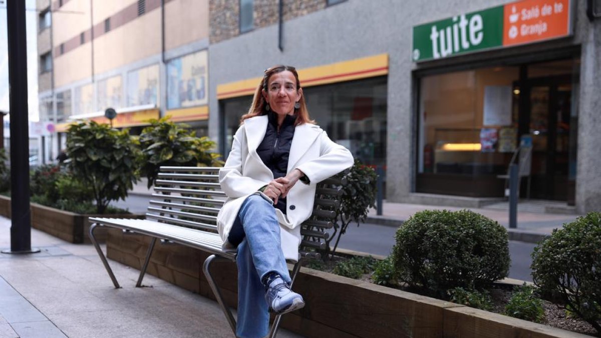 Esther Sebastià, Analista informàtica