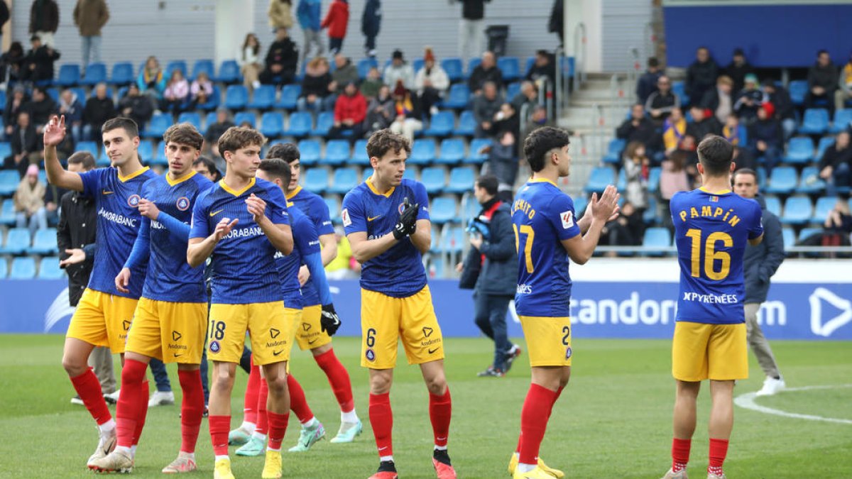 Els jugadors de l'FC Andorra, abans d'un partit.