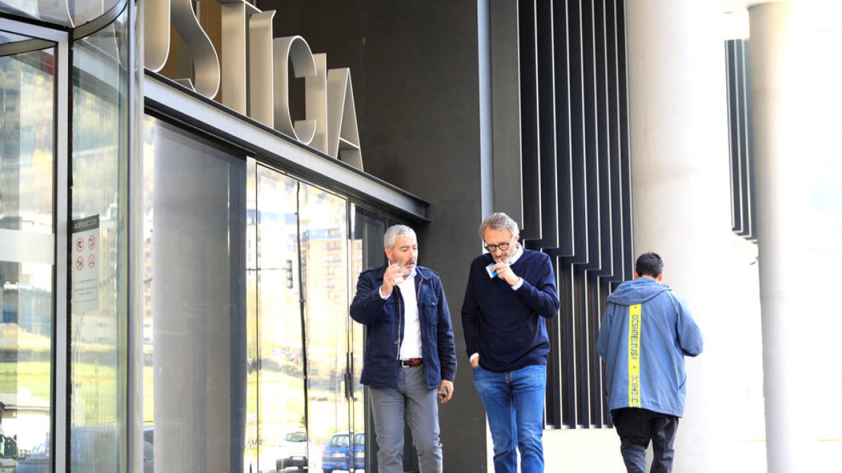 Joan Pau Miquel i Higini Cierco.