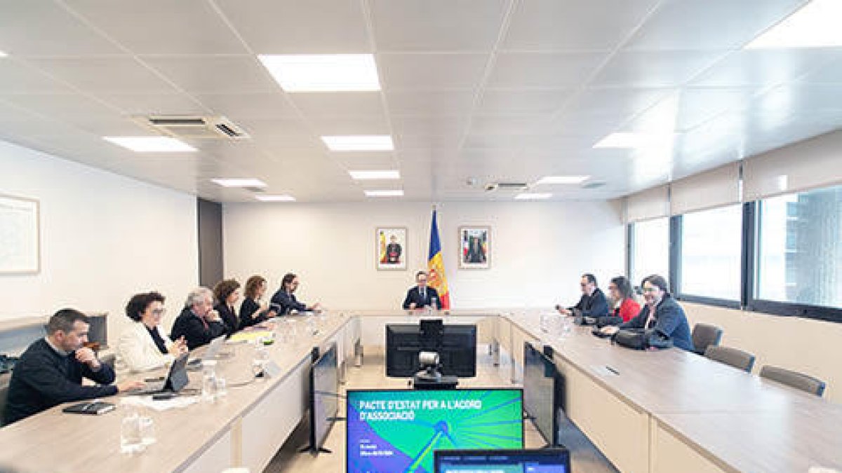 Una reunió del pacte d'Estat per la UE.
