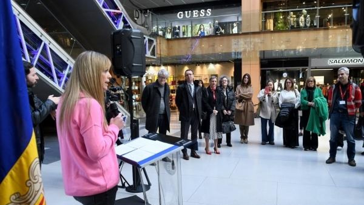 Inauguració de l'exposició 'Enciclopèdia de Dones STEAM'