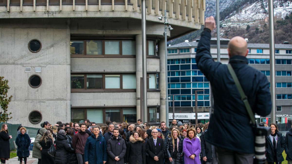 La concentració a la plaça Lídia Armengol.