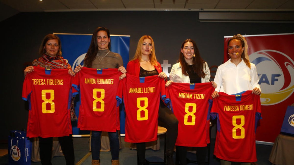 La FAF organitza una taula rodona pel 8-M