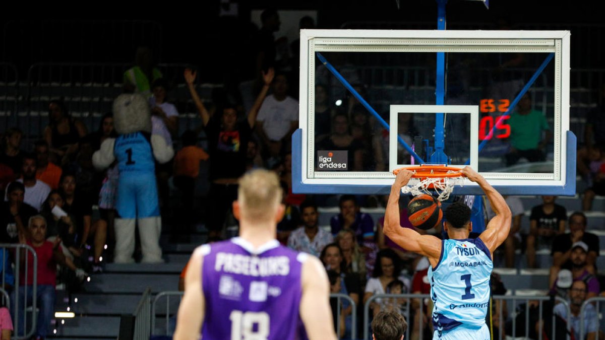El MoraBanc va obtenir el primer triomf del curs davant del Palència.