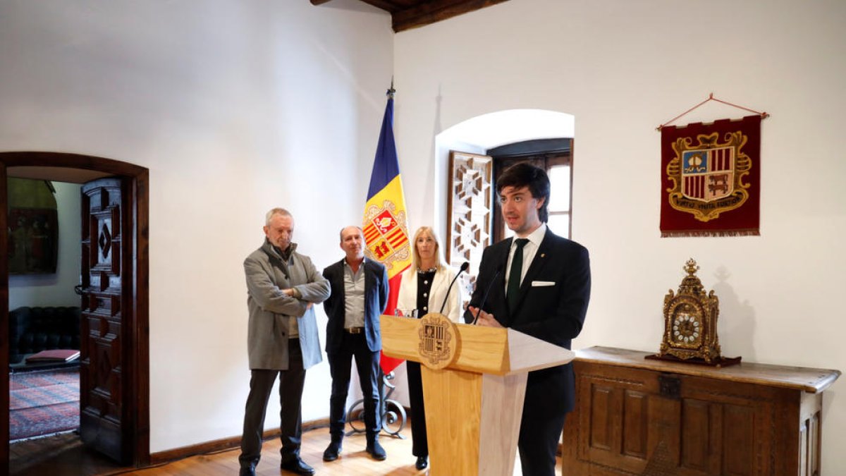 Exposició a Casa de la Vall.