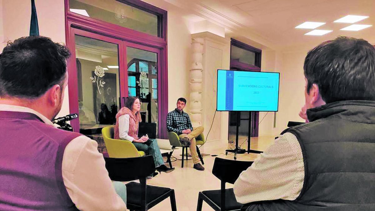 Reunió informativa sobre les subvencions culturals.