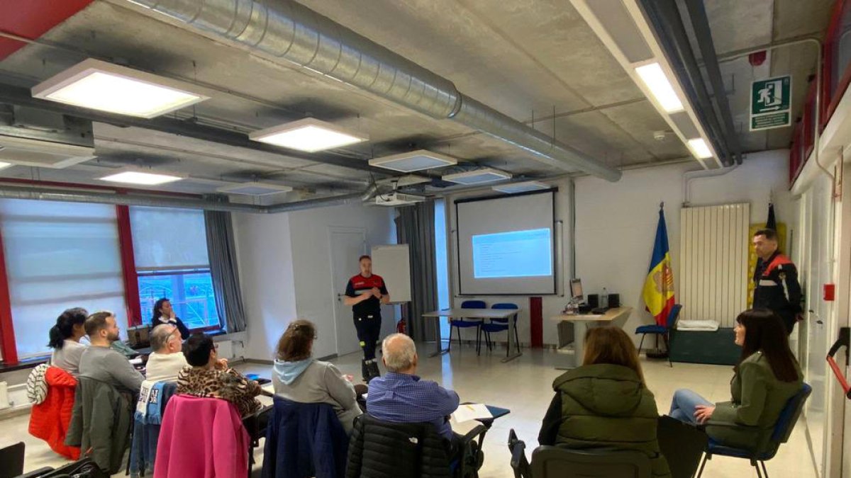 Formació dels auxiliars del Servei d'Acció Voluntària