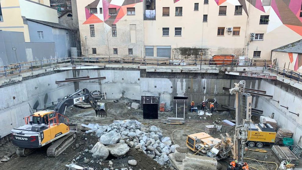 Les obres a l'aparcament de l'Església.