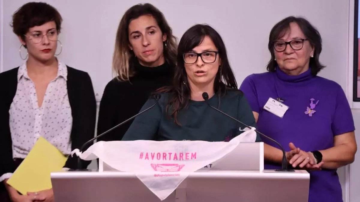 L'activista andorrana Vanessa Mendoza al Parlament català.