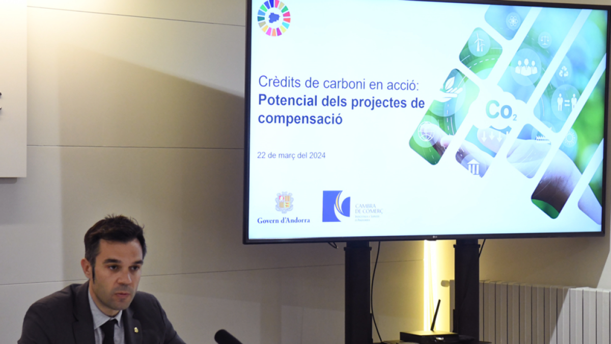 Diversos ponents durant la conferència