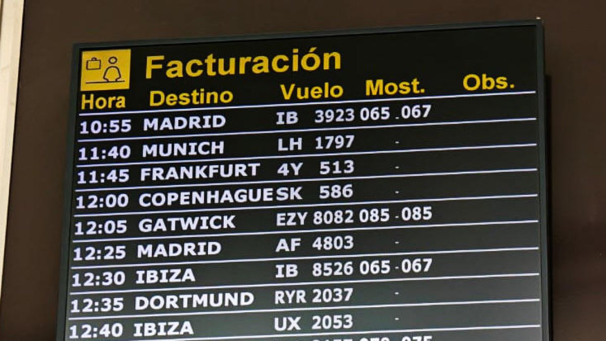 Informatiu dels vols a l'aeroport de Palma.