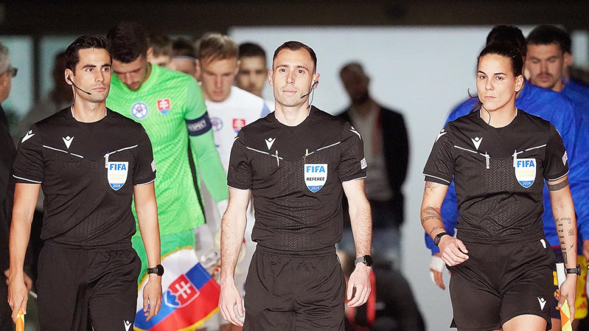 L'equip arbitral de la FAF.