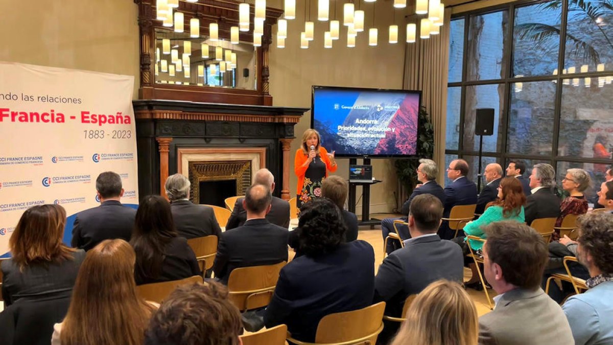 Marsol en un acte amb empresaris francesos a Barcelona.