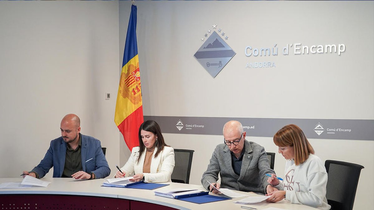 Signatura del comú d'Encamp amb Saetde