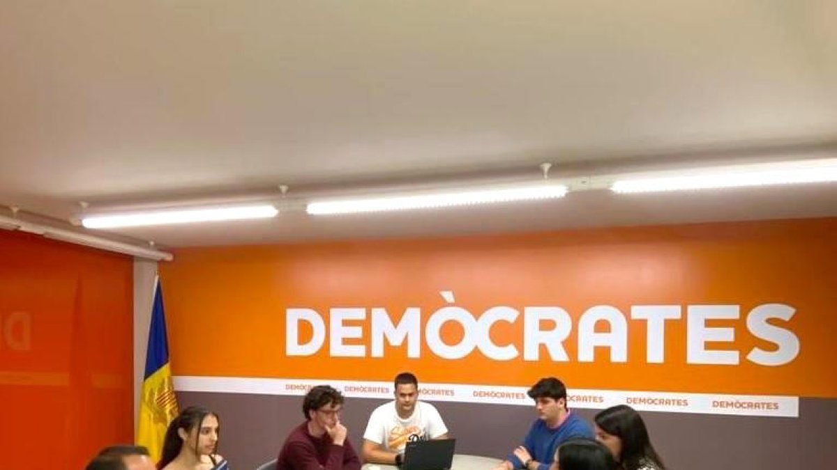 Una reunió entre els joves.