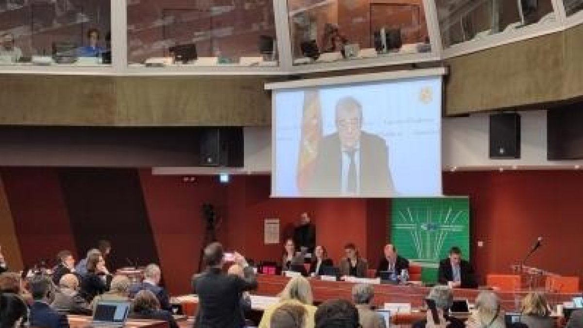 El ministre de Relacions Institucionals, Educació i Universitats, Ladislau Baró, durant la seva intervenció.