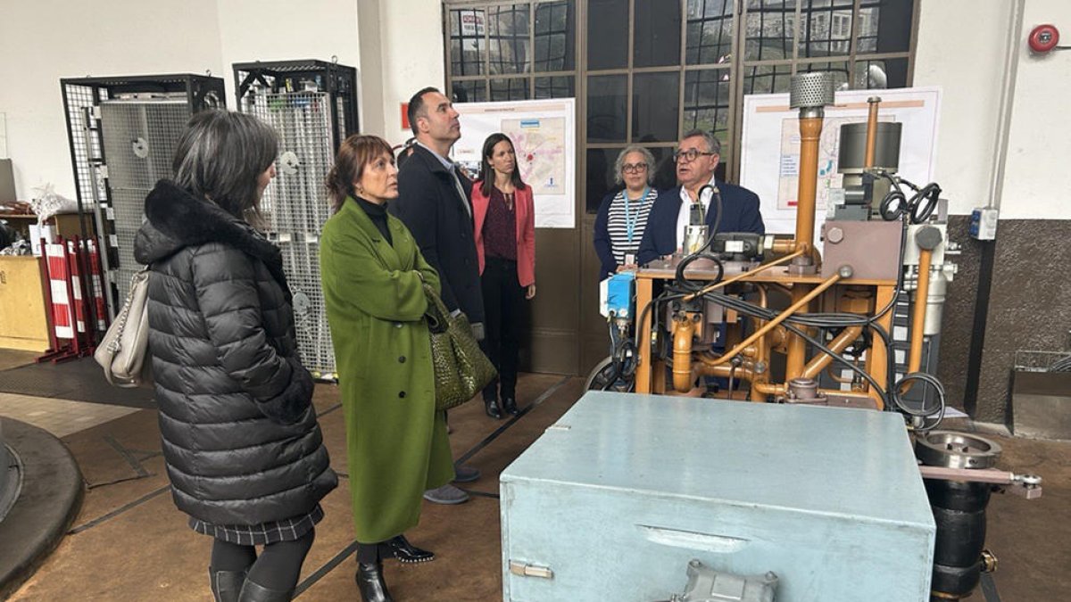 Un moment de la visita a les instal·lacions de FEDA