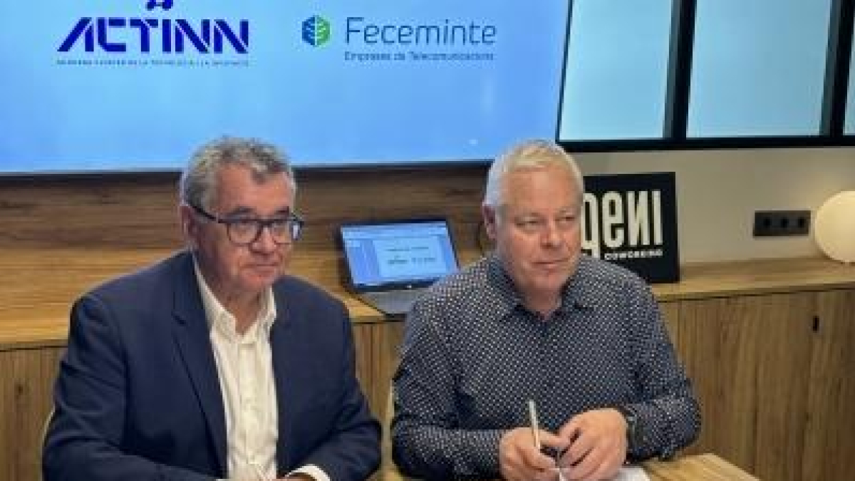 El president d'Actinn, Albert Moles, i el president de Feceminte, Joan Bramon.