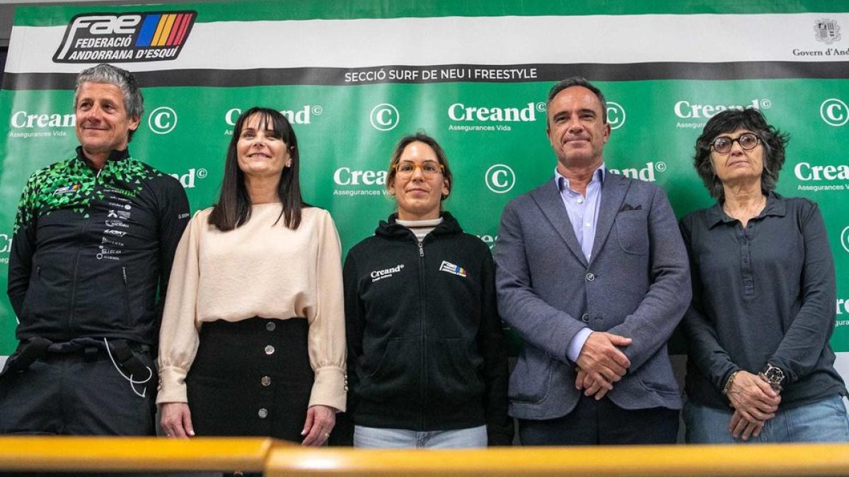 Maeva Estevez a la roda de premsa de despedidia
