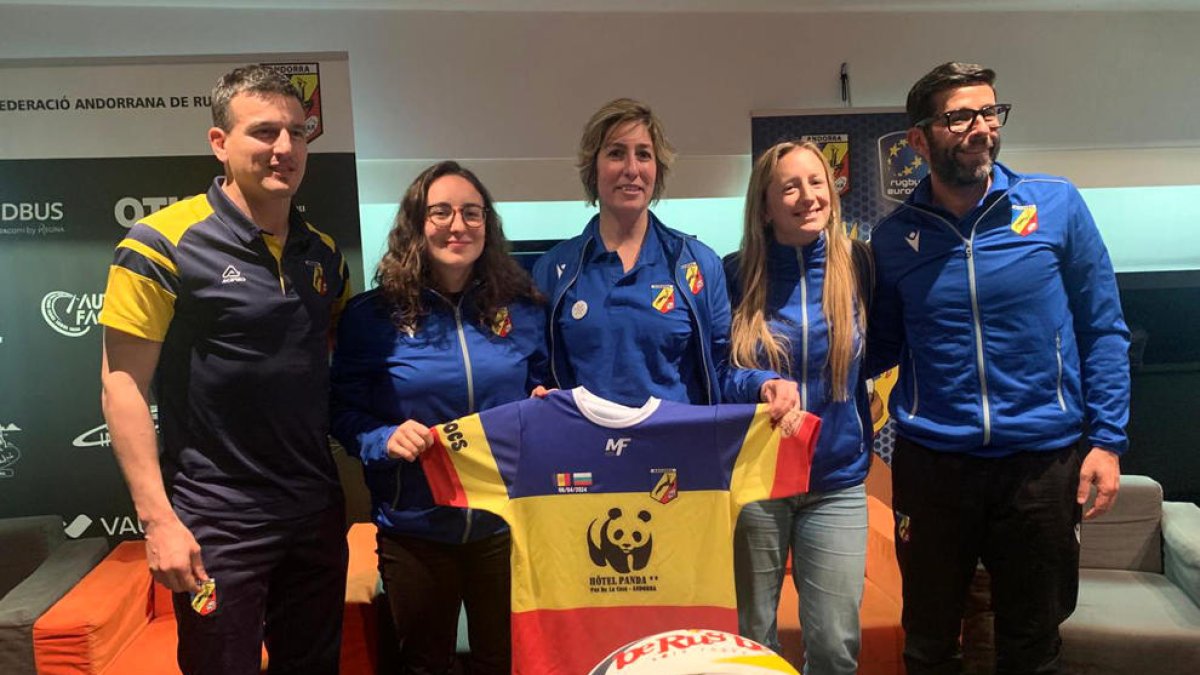La selecció femenina de 15, molt il·lusionada.