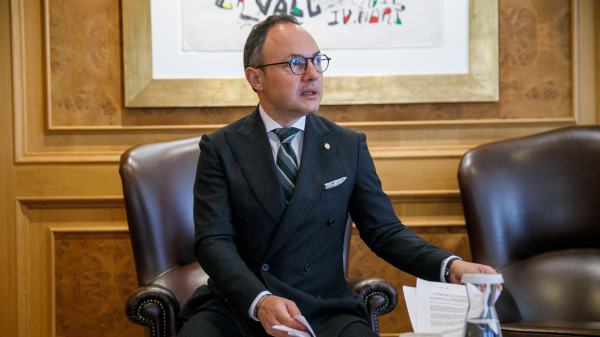 El cap de Govern respòn a una de les qüestions sobre Europa.