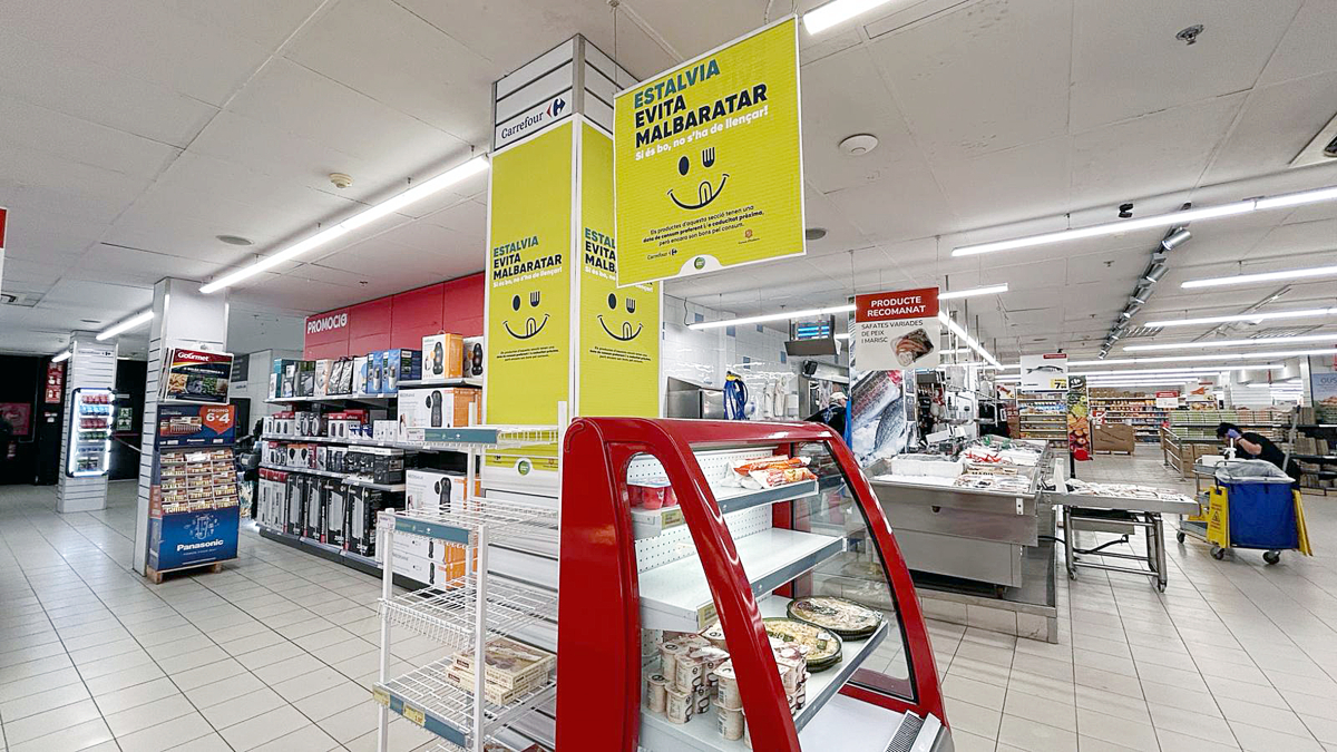 L’estand d’Andorra 2000.