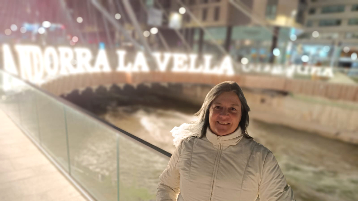Evangelina Constable, Terapeuta holística i formadora