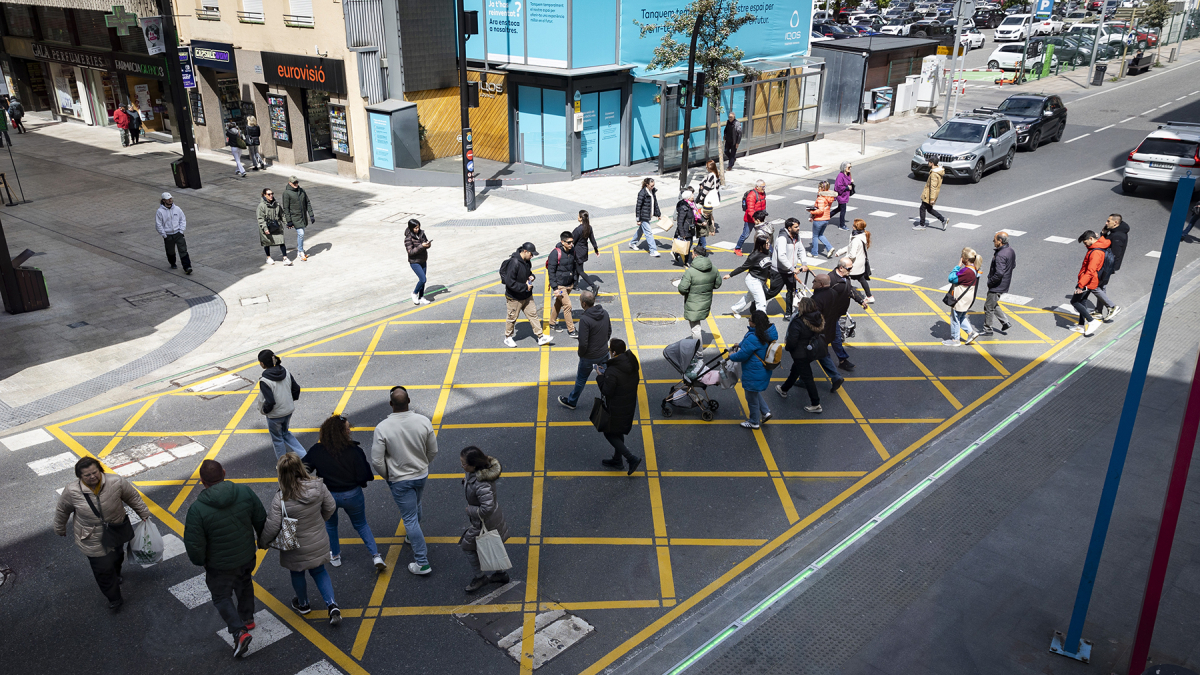 La senyalització al pas de vianants del carrer de la Unió