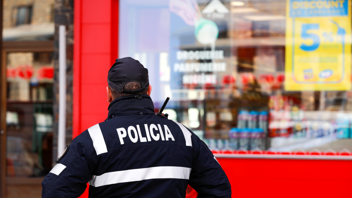 Agents al Pas de la Casa.