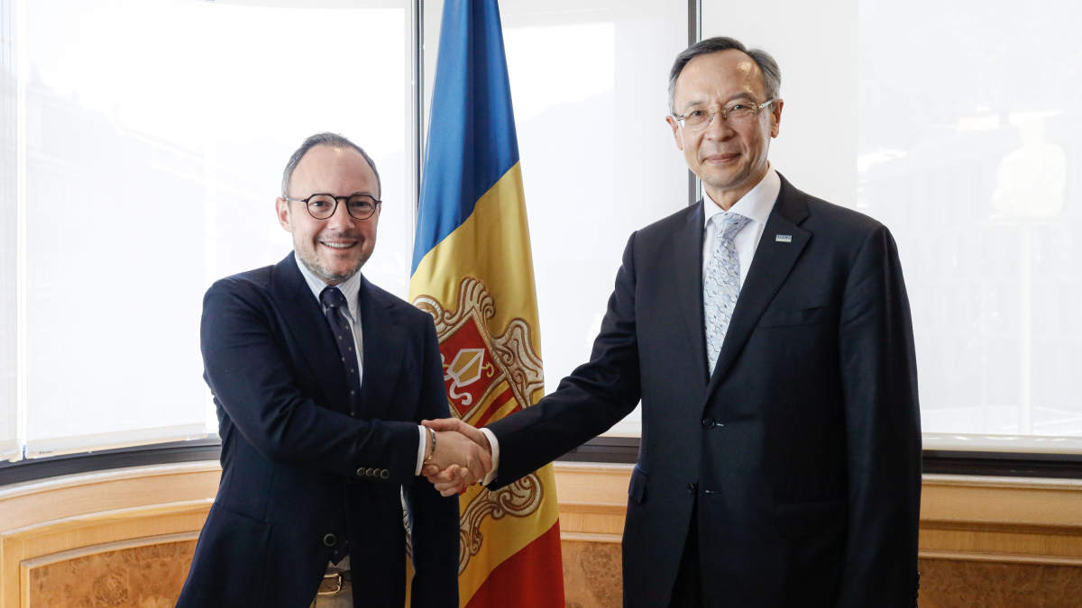 Espot i Abdrakhmanov