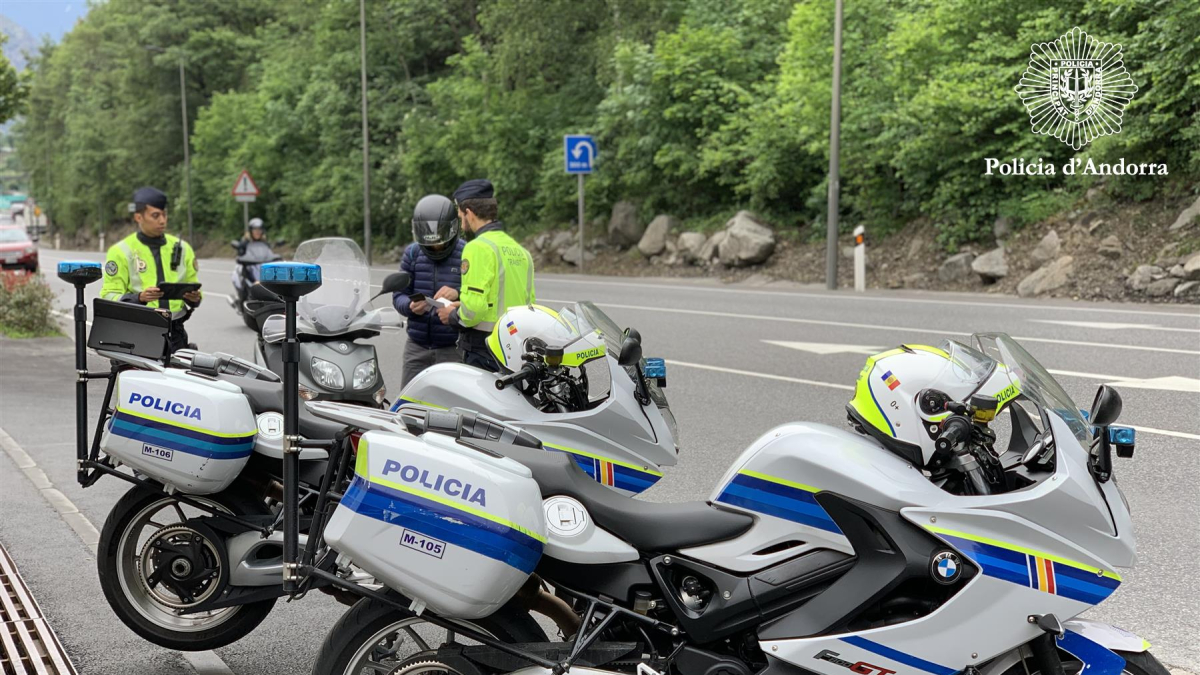 Campanya de trànsit dirigida a bicicletes, motocicletes i vehicles de mobilitat personal