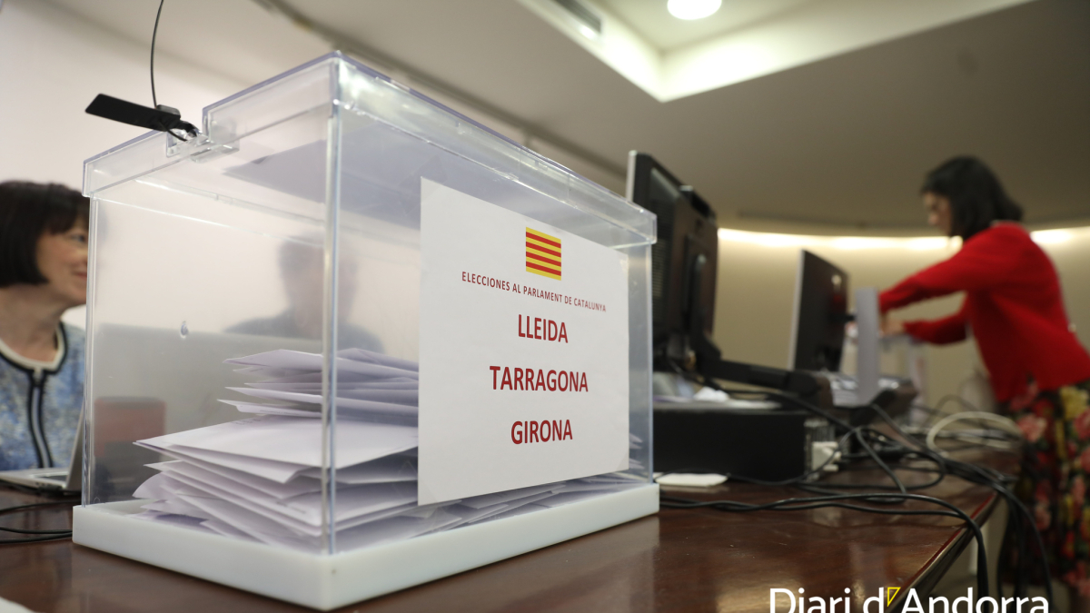 Les urnes al consolat espanyol