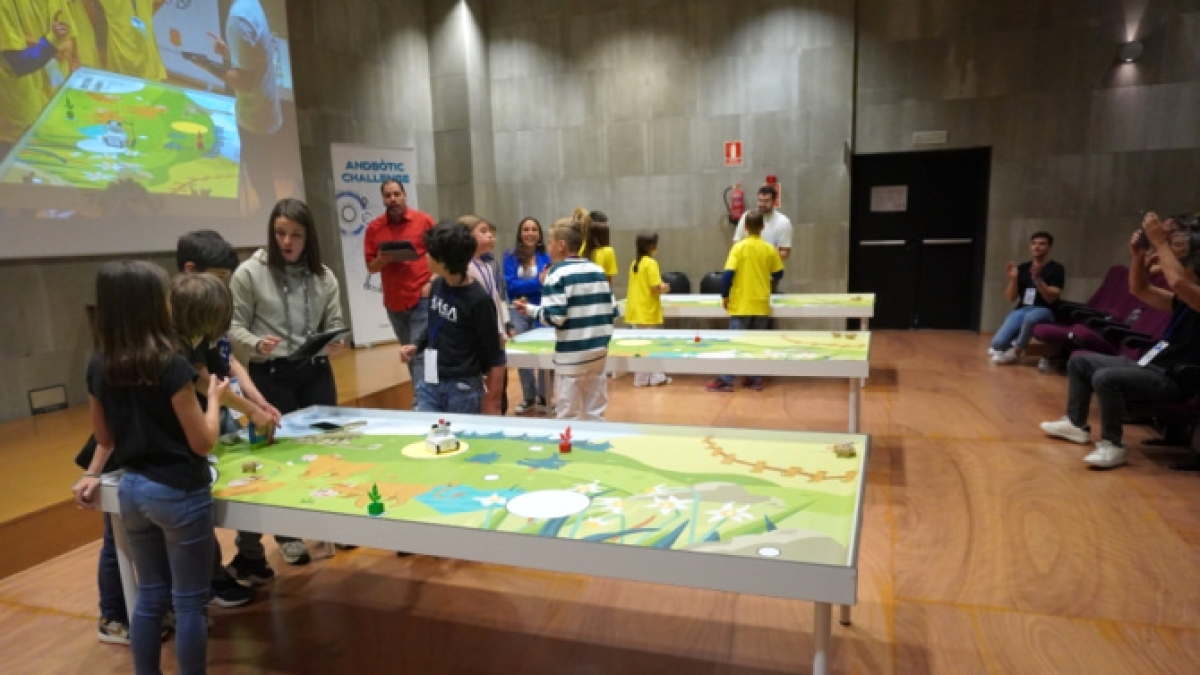 Alumnes durant la competició.