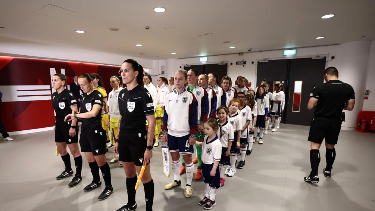 Ainhoa Fernández, poc abans del partit a Wembley.