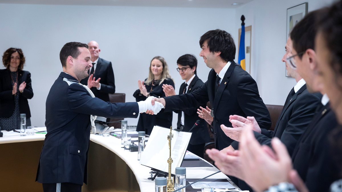 Un nou agent de circulació jura el càrrec