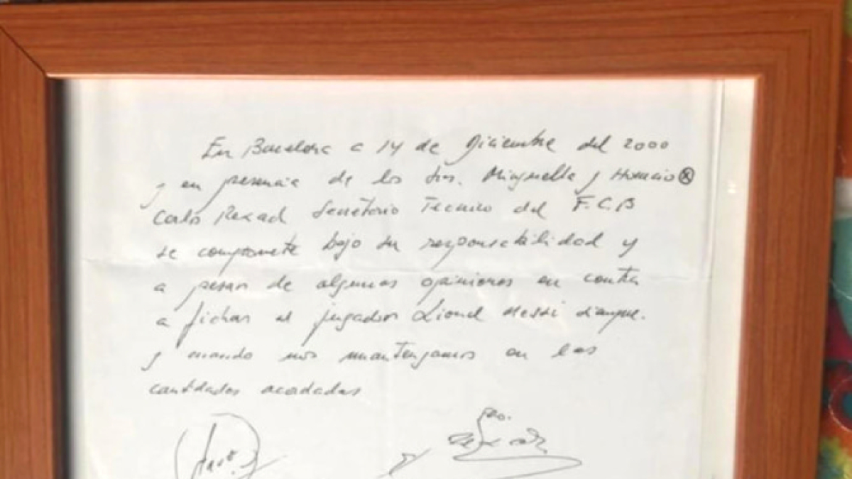 El tovalló on es va firmar l’acord.