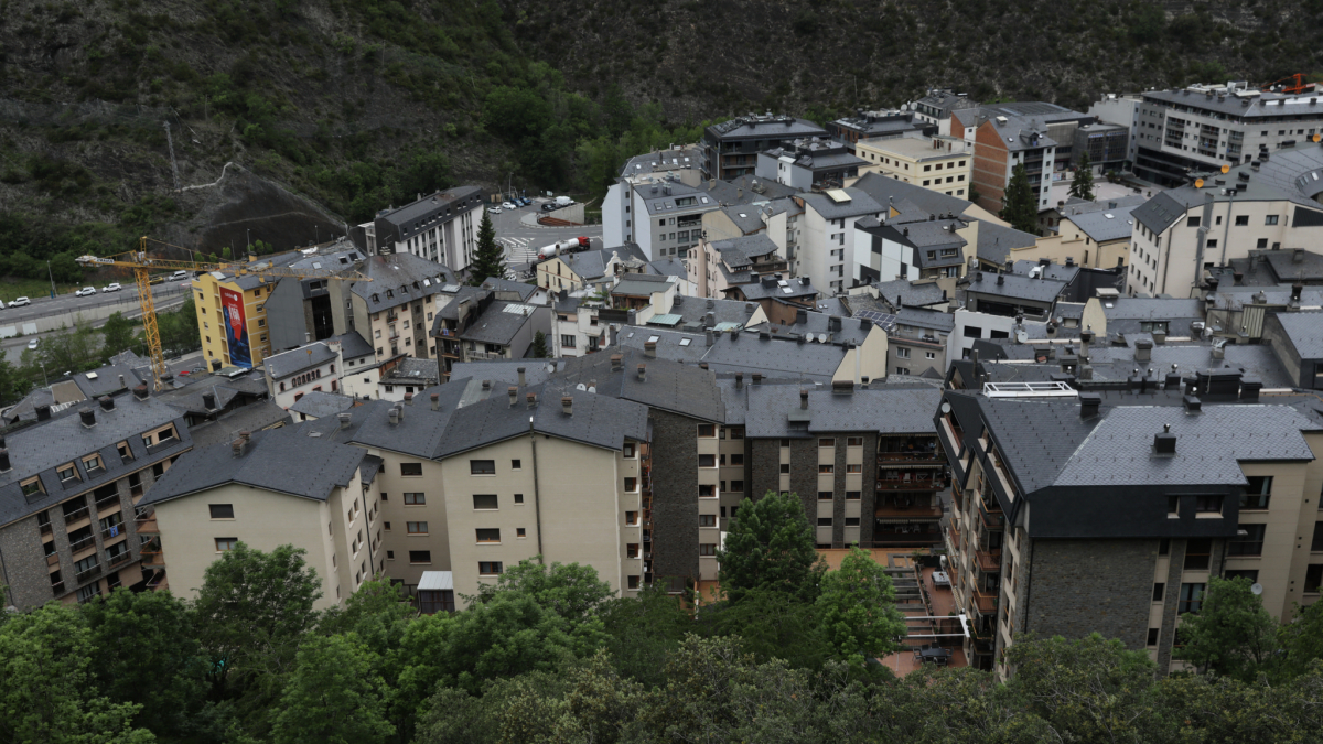 Edificis de Camp de Perot.