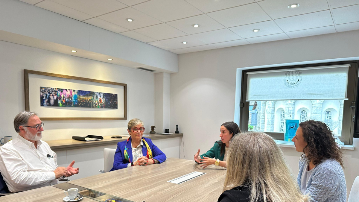 Reunió de treball, ahir al comú.