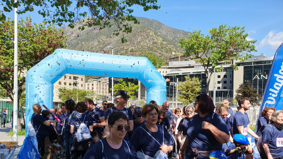 La sortida de la marxa solidària Marc GG