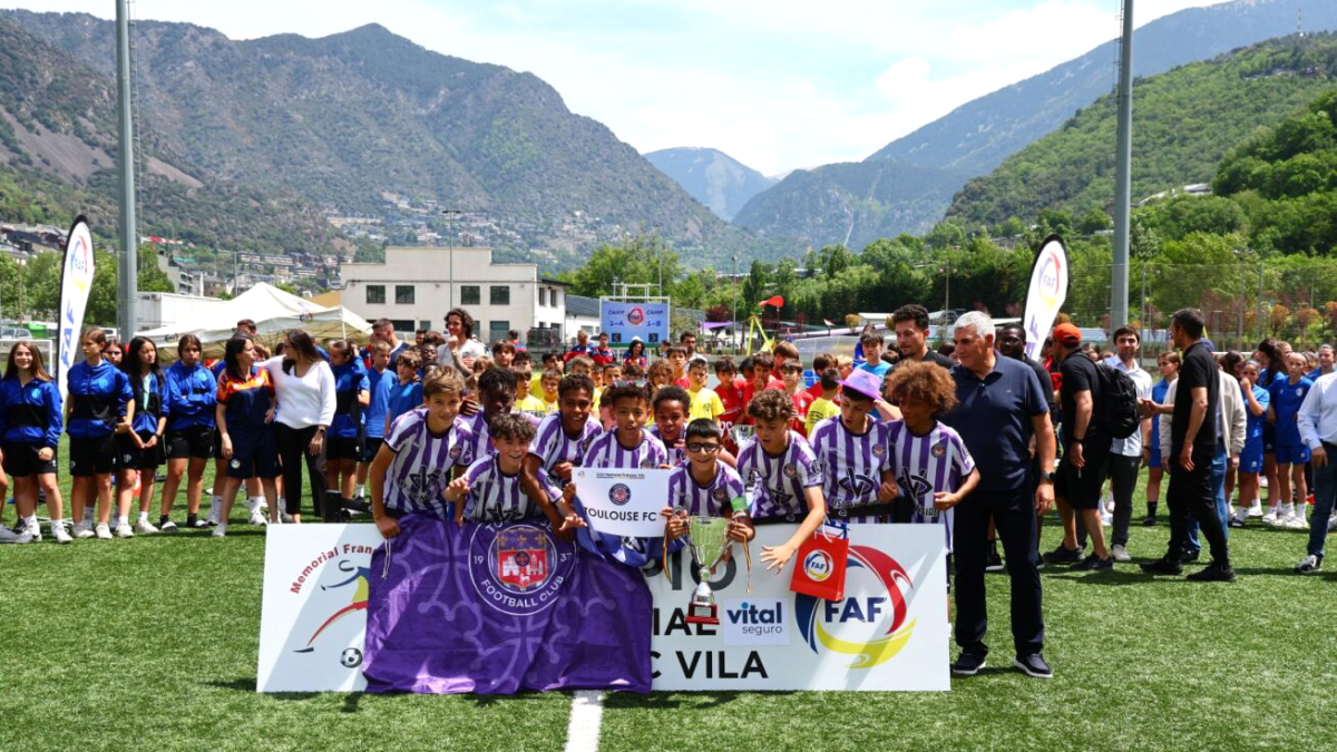 Doblet del Tolosa al Vila.