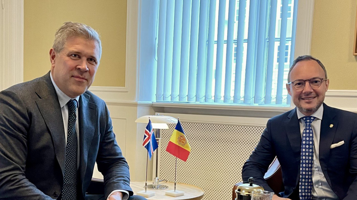 El cap de Govern, Xavier Espot, i el primer ministre d'Islàndia, Bjarni Benediktsson.