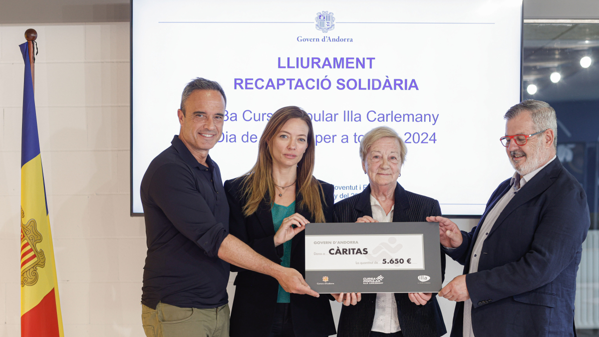 Lliurament dels xecs a les escoles guanyadores i del xec a Caritas Andorrana