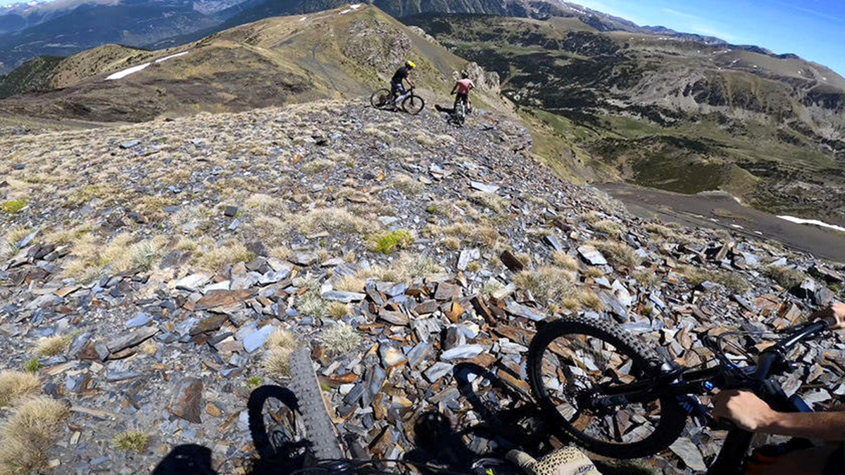 Ciclistes a la zona controlada.