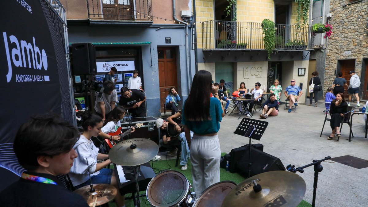 Una de les ‘jams’ del Jambo Street Music.