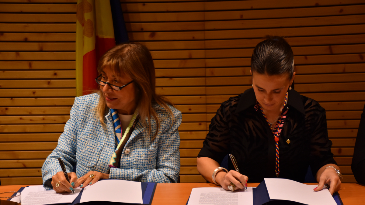 Marsol i Mas van signar el conveni ahir al Pas de la Casa.