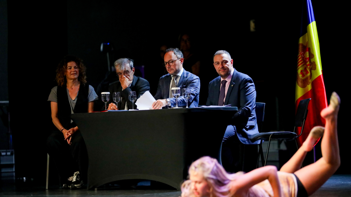 Un moment de l’acte de graduació de batxillerat.