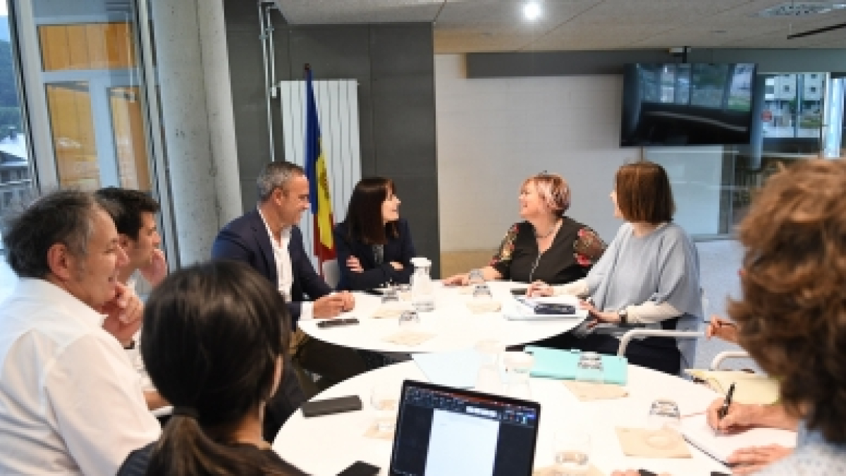 Un moment de la trobada dels representants del Govern amb la delegació del Consell d'Europa.